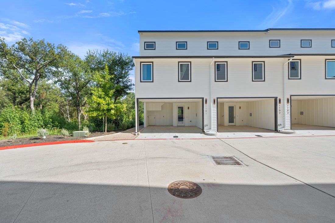 Front elevation of an Overlook townhome